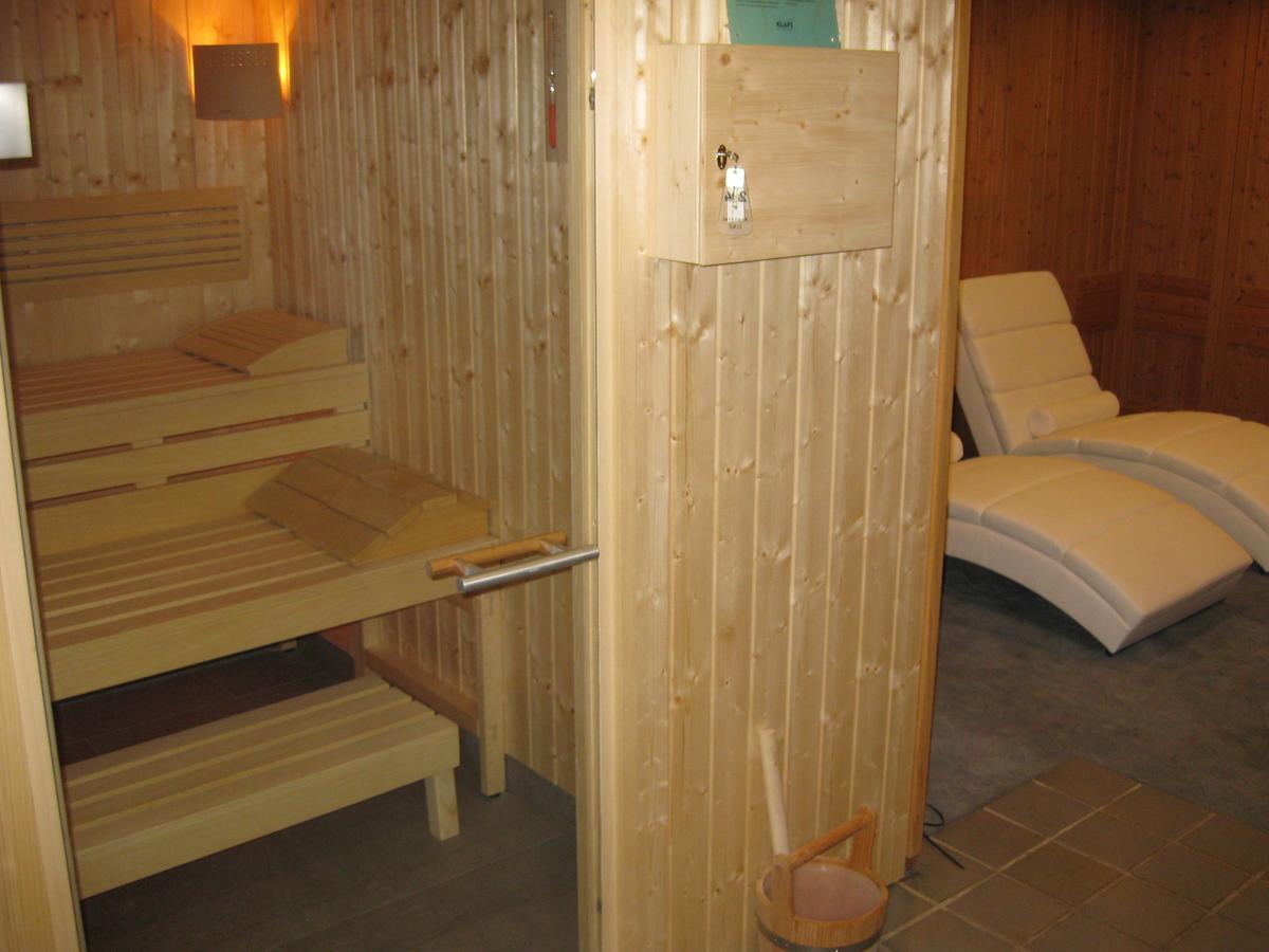 Dom Hotel Лінц Екстер'єр фото